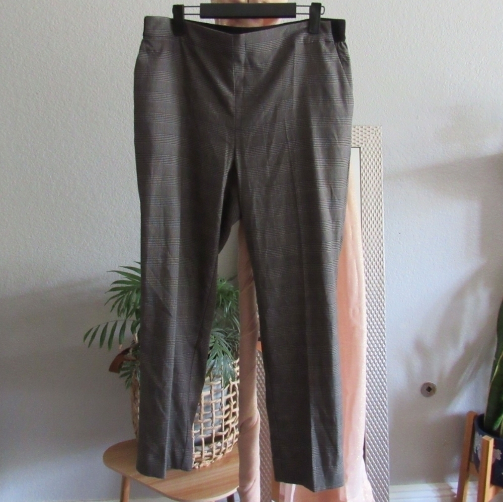 ellos  Pull On Pants